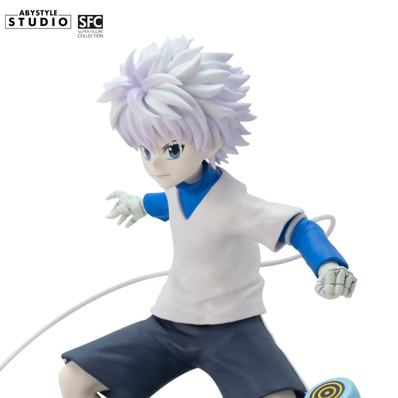 Killua Zoldyck Figur – Dreiviertelansicht vorne mit Yo-Yo und Kampf-Base