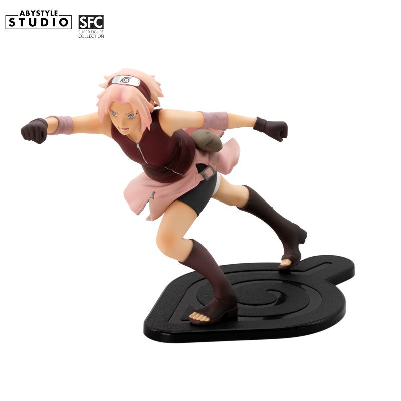 Sakura Haruno Figur – Seitenansicht rechts mit Kampfpose und Konoha-Basis