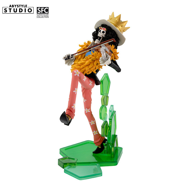 One Piece Brook Figur – Nahaufnahme Oberkörper mit Geige und Pelzmantel