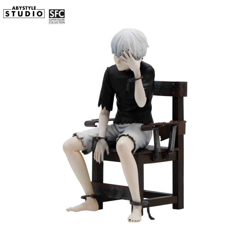 Tokyo Ghoul Ken Kaneki Figur – Nahaufnahme Gesicht und Hand mit schwarzen Nägeln